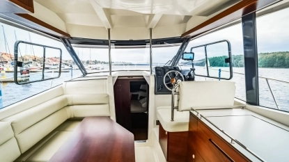 DELPHIA PLATINUM 989 FLYBRIDGE